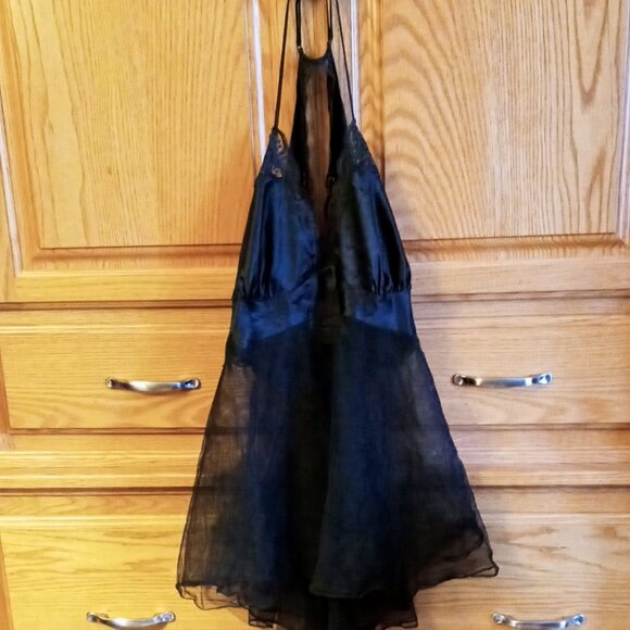 Victoria's Secret Black Lace & Silk Semi-sheer Mesh Babydoll Chemise Lingerie - Picture 4 of 16